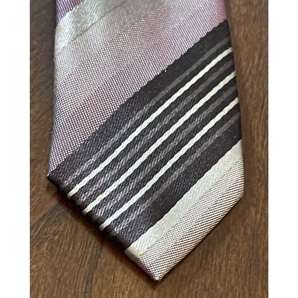 Kenneth Cole Hand Made 100% Imported Silk Men’s Neck Tie Made In China - Picture 6 of 9